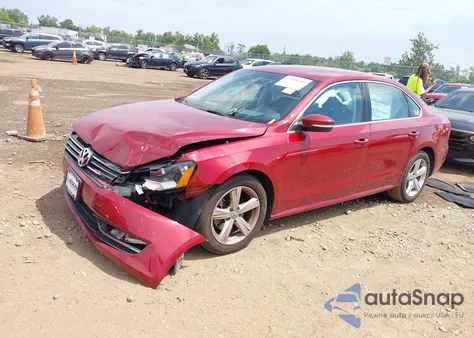 2015 Volkswagen Passat 1.8T Limited Edition from USA, damaged, VIN 1VWAS7A38FC082919